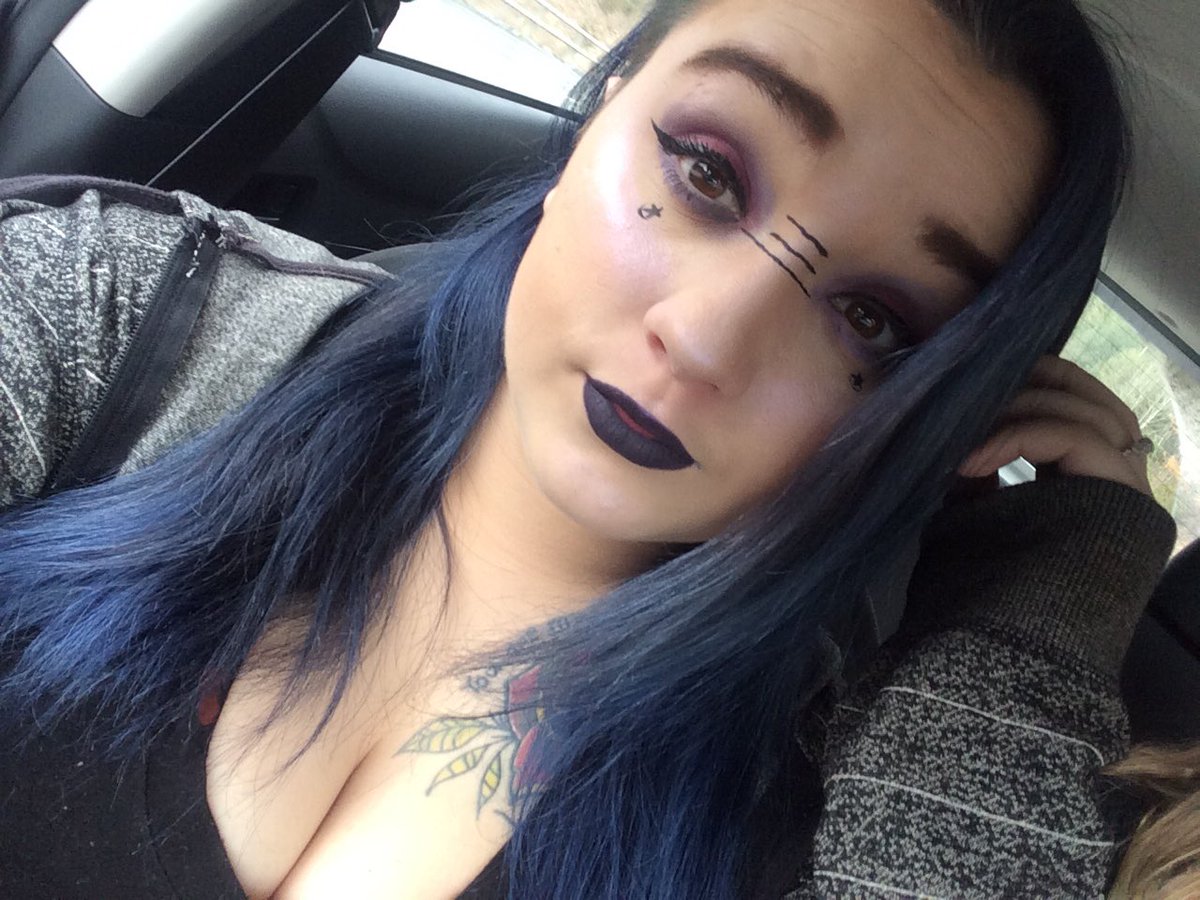 Nashawna6's tweet photo. Today’s makeup https://t.co/3vmMbUjLas