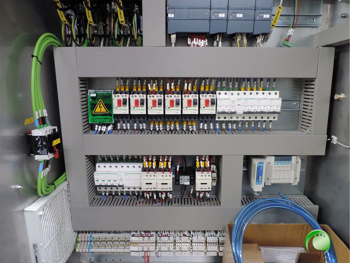 CemAutomatismos's tweet photo. @CemAutomatismos #cuadroseléctricos #electricidad #automatismos #electricidadindustrial #programación somos especialistas en todo tipo de montajes eléctricos. https://t.co/xp0yLqXCMc https://t.co/bvkl73CGVe
