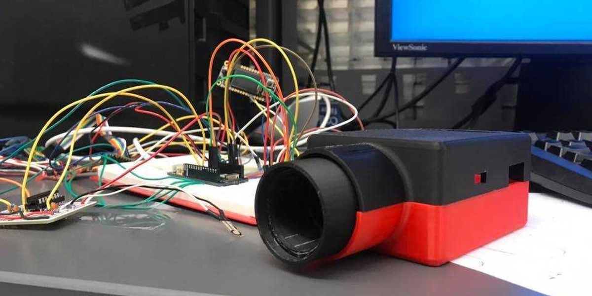 SD_Association's tweet photo. .@UofA students are making a device to help solve child abuse cases and they want to use #SDmemorycards to collect the data https://t.co/EqkpwOzNvP via @kfvsnews https://t.co/REMfHf8GoM