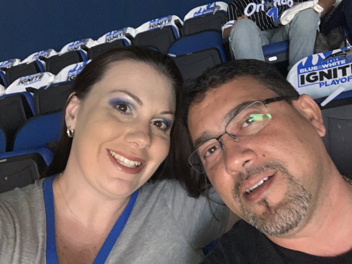heatherrivera23's tweet photo. The Rivera’s are counting down to tip-off! #BlueandWhiteIgnite https://t.co/9YDqZJscDC