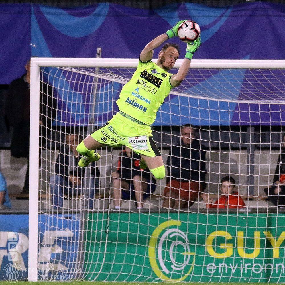 INCROYABLE!!!! Nous l’avons fait, rendez-vous en <a href="/DominosLigue2/">Ligue 2 BKT</a> !!!!! 🍕🍕 MERCIIIIII CHAMBLY <a href="/FCCOISE/">FC Chambly Oise ⚽️</a> !!!💙🖤