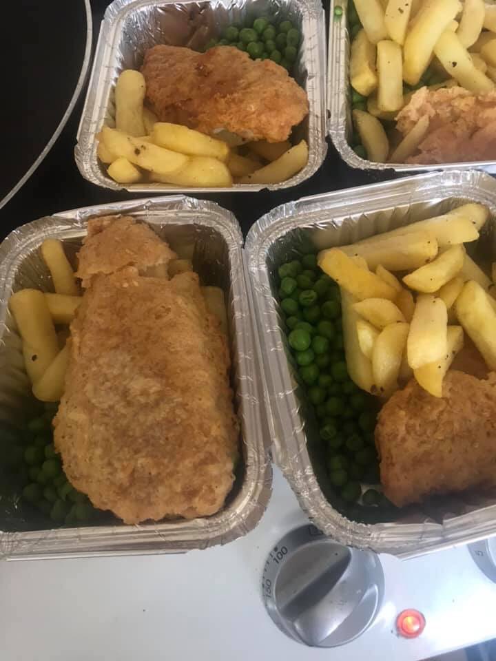 fth_BRISTOL's tweet photo. Good Friday (19.04.2019) #fthWSM Walk
Thank you Chutneys Takeaway for proving us Fish & Chips with mushy peas as well as Kelly for cooking this evening for the less fortunate in WSM. We provide home cooked meals and hot drinks 7 days a week in WSM.
Well done x https://t.co/Npwtem1fkI