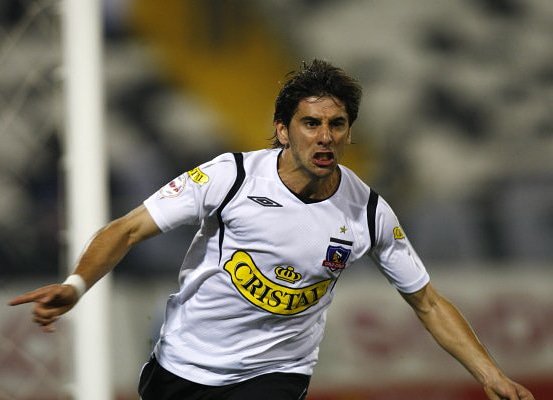 Feliz 94 Años Querido Colo Colo, Orgulloso de ingresar en algunas líneas de tu  Gran Historia.  Salud Eterno Campeón!!!