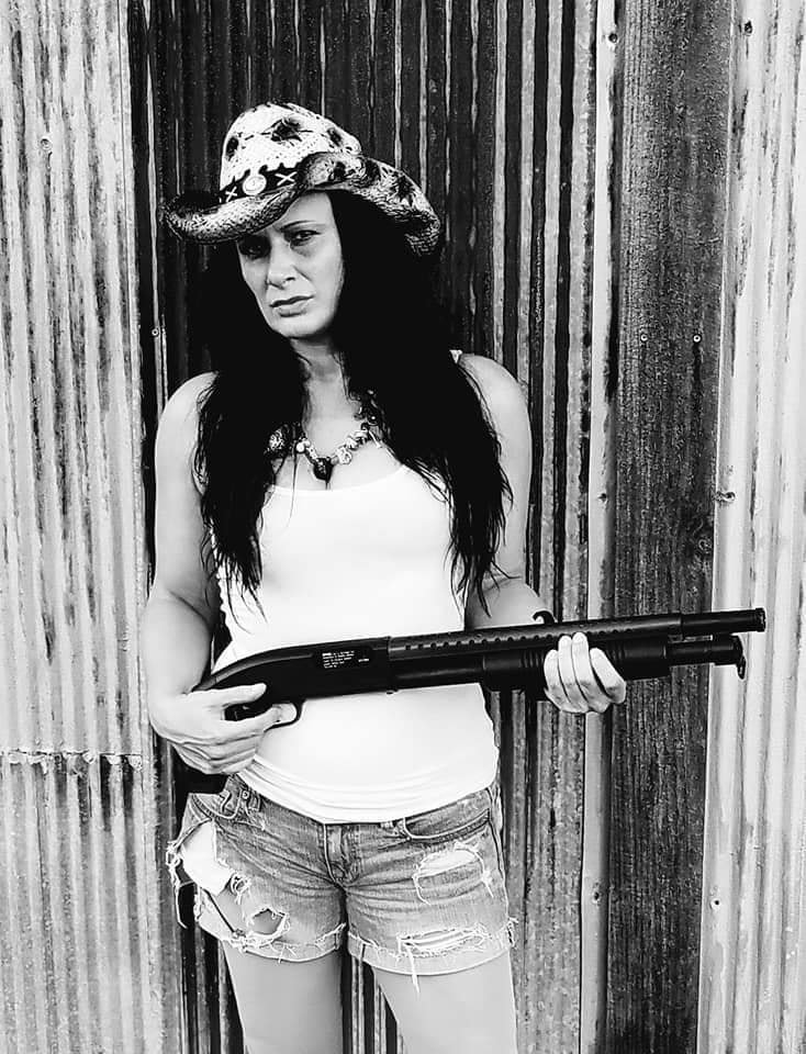 JenniferBlaze7's tweet photo. Guys! I just got the call! I won Best Actress for my role as the Storyteller in South of Hell which premiered at the Pittsburgh Horror Festival last weekend! Amazing! So excited! #horror #pittsburghhorrorfestival #bestactress #indie #indiefilm #SouthofHell #Storyteller https://t.co/JFxGsuDw7M