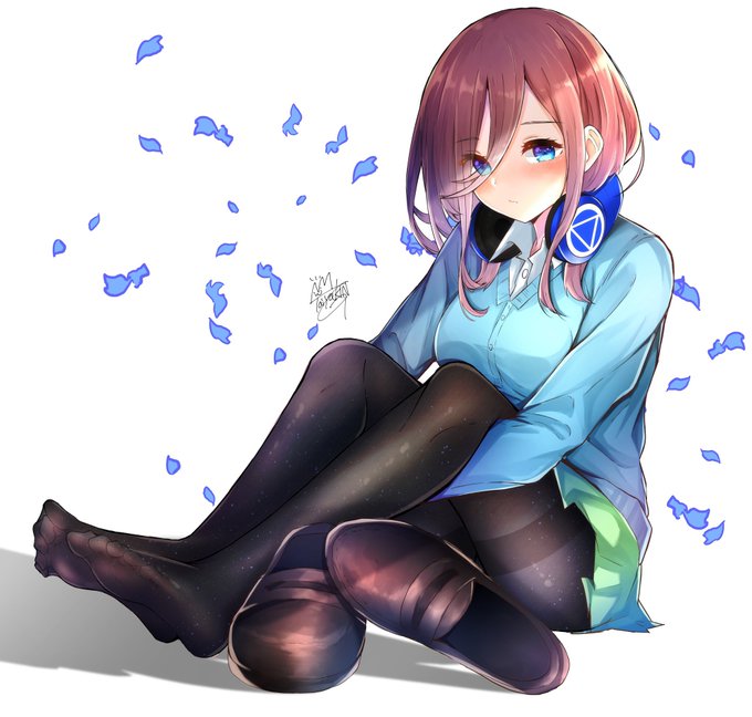 たいやきんぐさんがTwitterに投稿した中野三玖(五等分の花嫁)のイラスト。