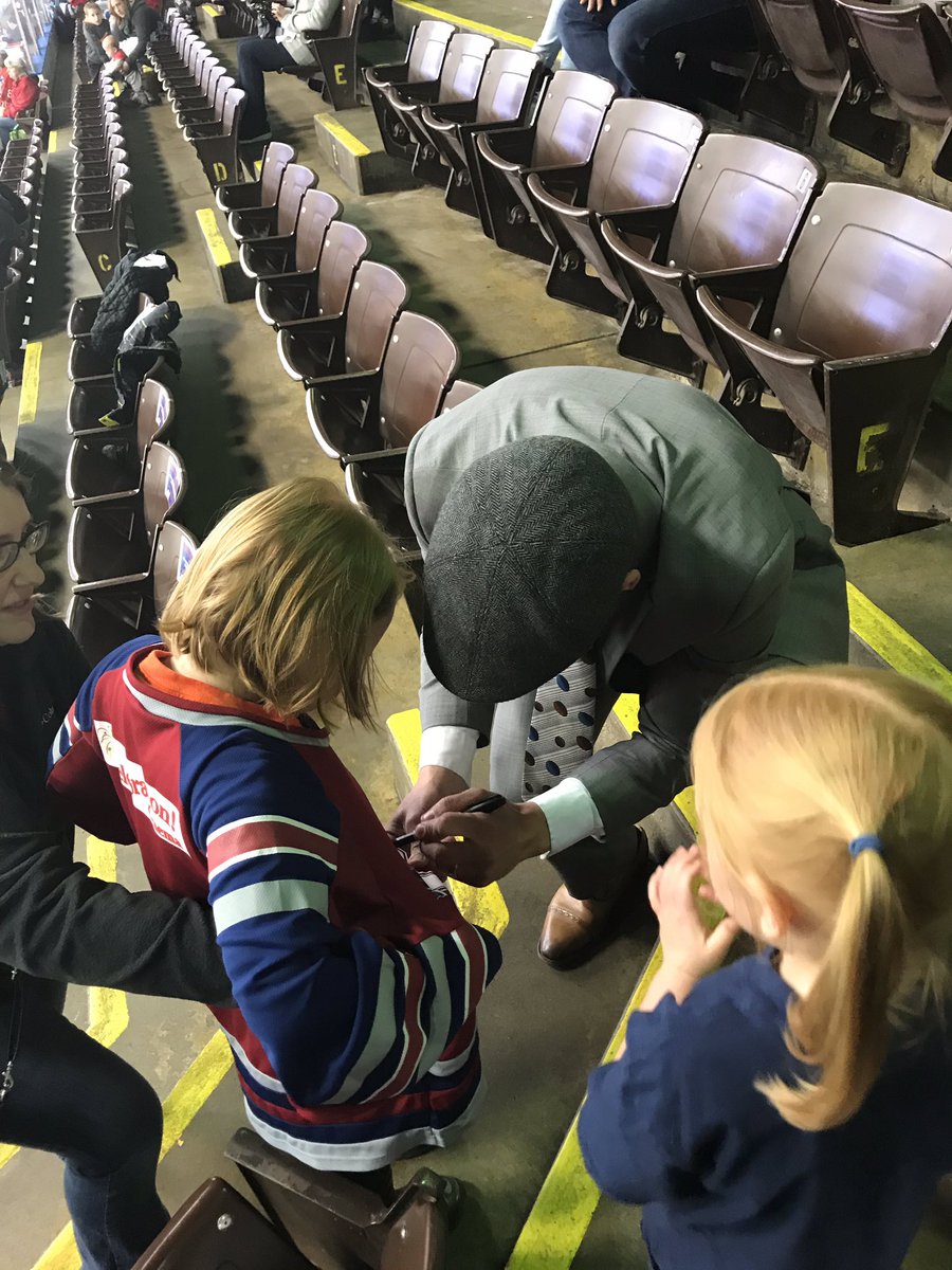 Wiltie82's tweet photo. Fans for like #kwingsphoto https://t.co/6aJdmqEZHh