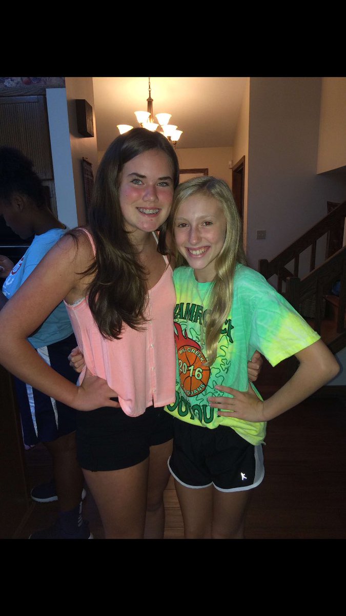 AllysonBithell's tweet image. enjoy these throwbacks haha but happy birthday to my longtime friend!! hope your day’s as great as you! love you girl ❣️