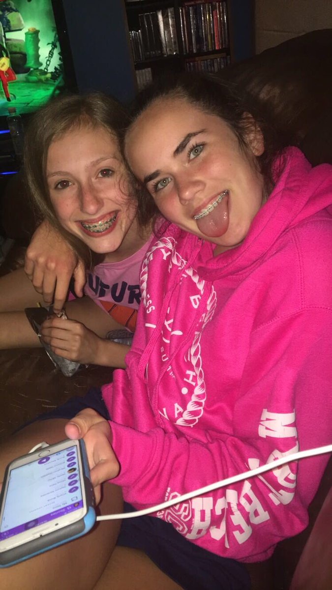 AllysonBithell's tweet image. enjoy these throwbacks haha but happy birthday to my longtime friend!! hope your day’s as great as you! love you girl ❣️