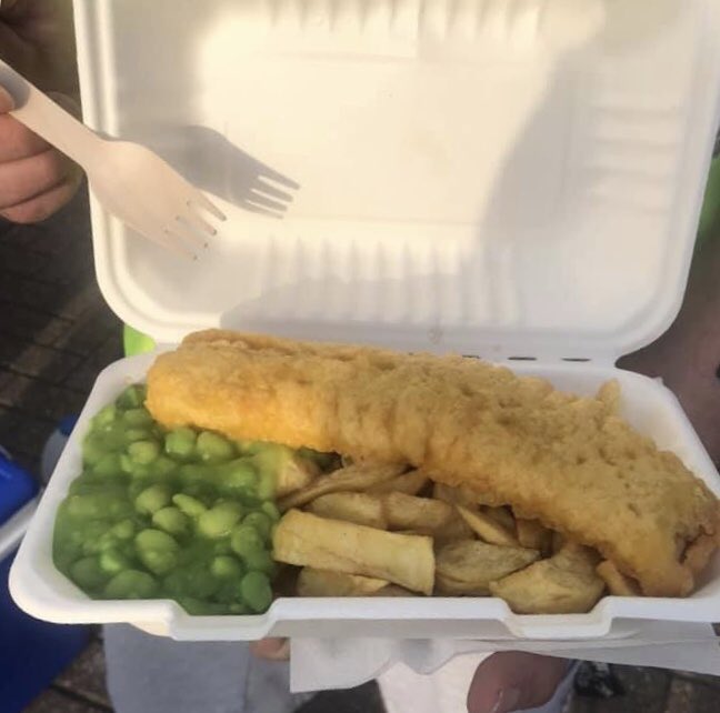 PAP_Charity's tweet photo. Thanks @Moslek_Uddin for proving a non plastic boxes for the Fish & Chips with Woden spoon which has been delivered to #fthWSM Walk today.This is part of pilot trial to see if the Fish & Chips can go bio friendly without the usage of plastic. Thanks @BookerWholesale 4the samples https://t.co/o4AiKILVyy