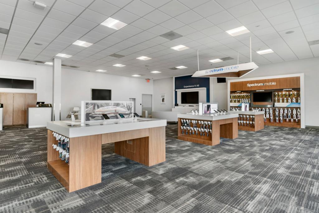 GetSpectrum's tweet photo. #Springdale, #Ohio, make the switch to #SpectrumMobile! Come visit our new #SpectrumStore https://t.co/D0YQKUnnac https://t.co/a3FA1mOKU7