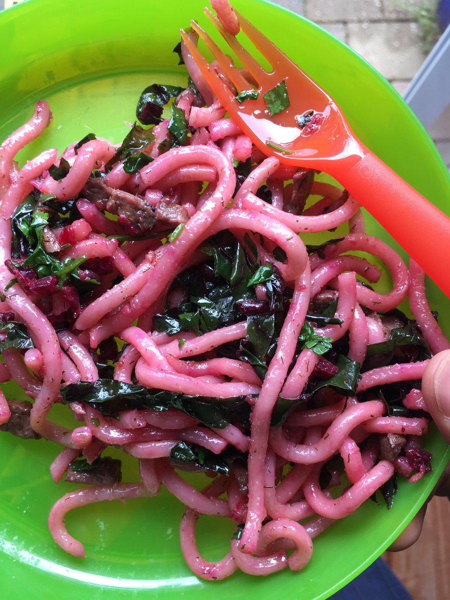 Wherd_KMsT's tweet image. My little girls were pretty fussy, so to distract them I told them I would make flamingo-pink udon noodles. Used beet tops for the coloring. 👇🏾#distractionswork