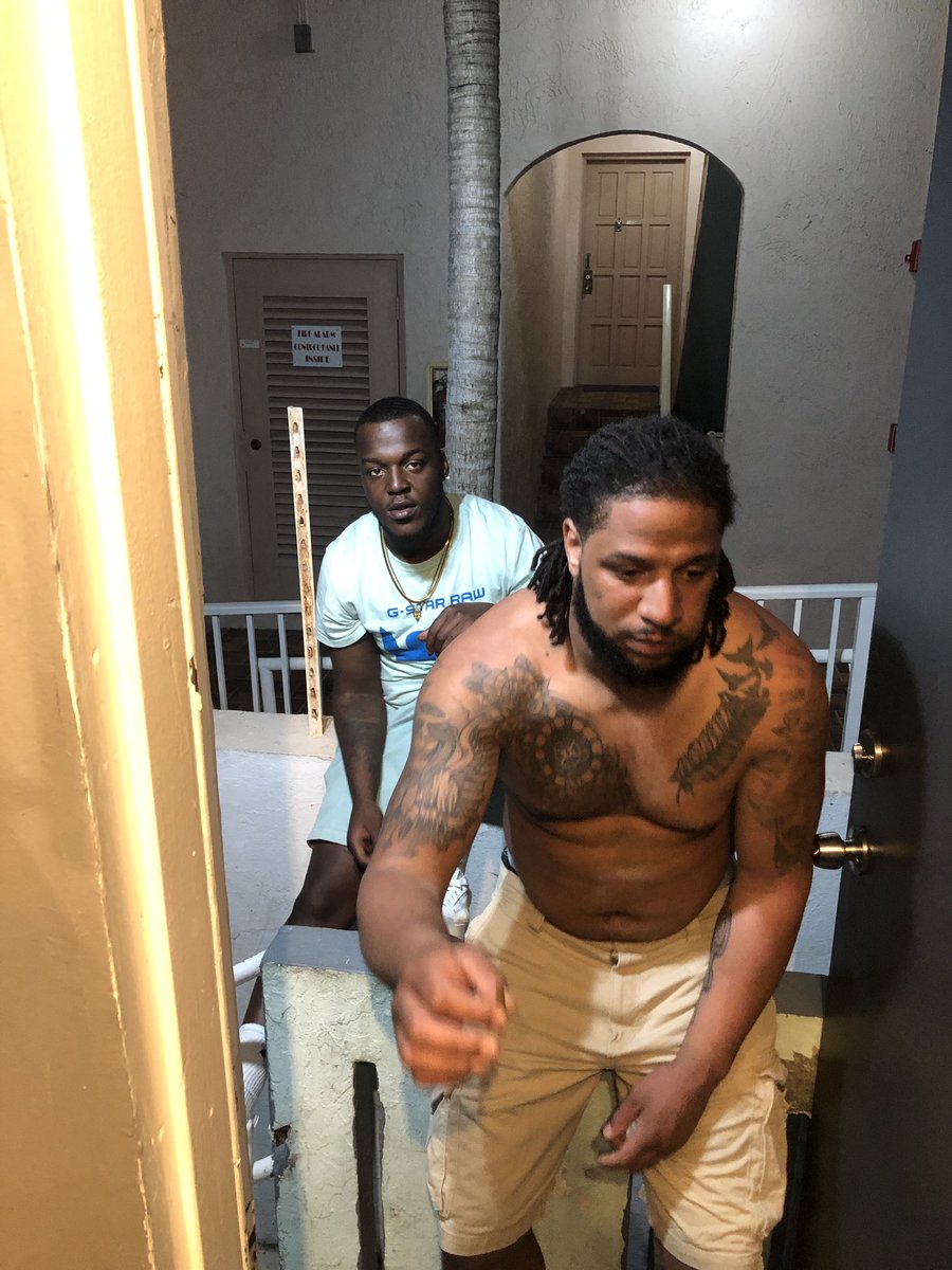 Chip_Nolackin's tweet photo. Look up @millie_xl  say cheese #2k19spring https://t.co/qopkjegWsk