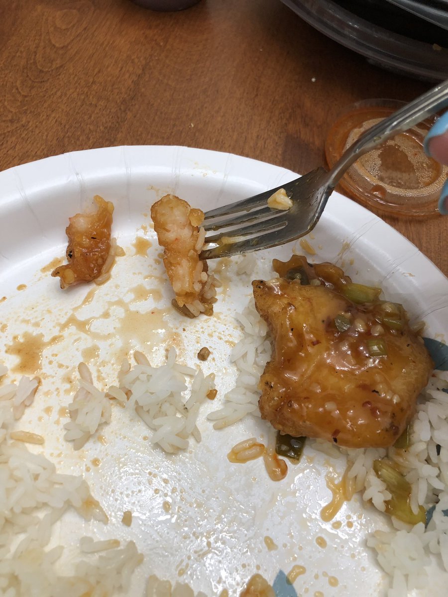 sarah_pizzo's tweet image. WATCH WHAT YOU EAT! Shrimp found in my @PFChangs Spicy Chicken takeout. Very important bc I have a #shellfishallergy. Have to throw this all away #notcool #notsafe #allergyawareness