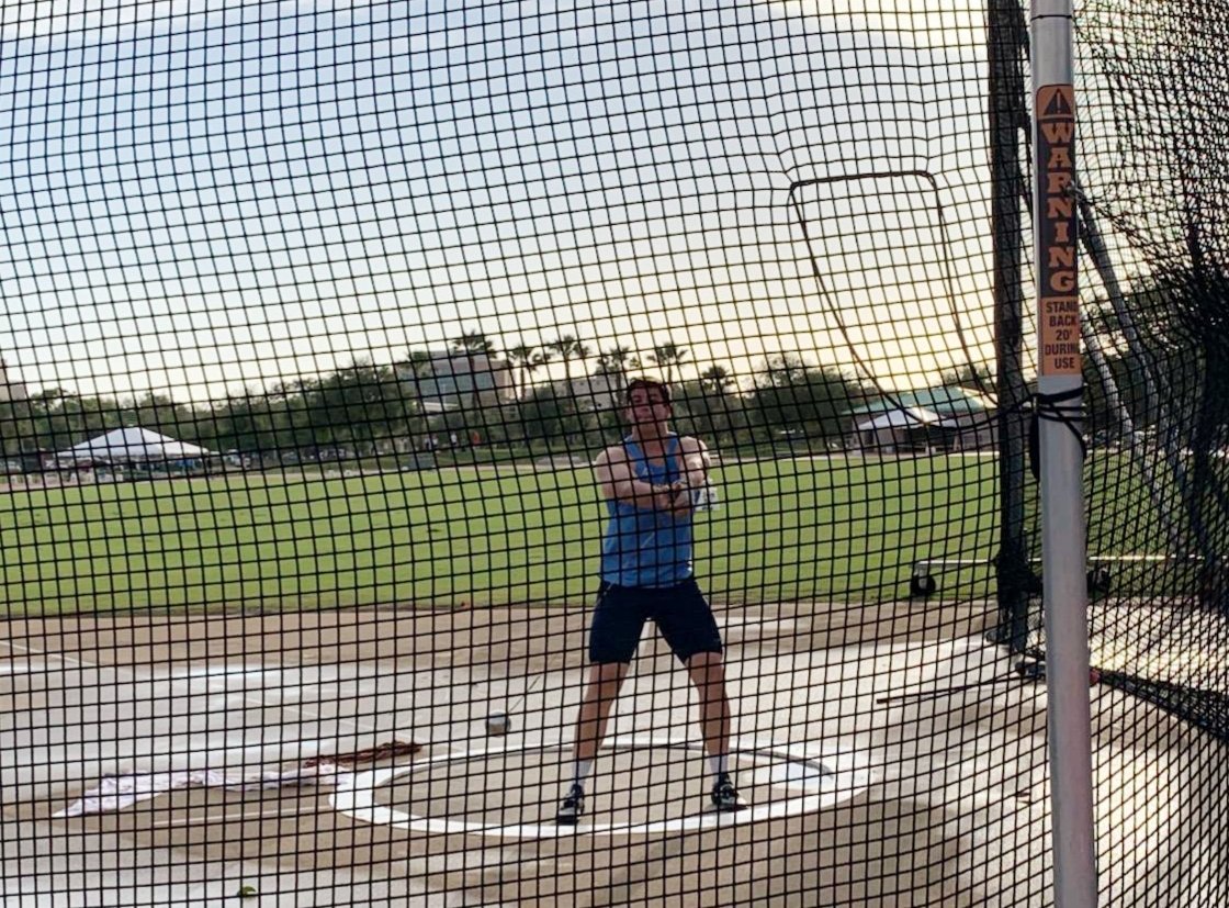 MUTFXC's tweet photo. USF Collegiate Men's Hammer:
@mcskinny70 56.02 / 183-9 season best, @Terrance_Howard 55.36 / 181-7 PR #9AT, Vinnie Voudrie 47.34 / 155-3 PR 
#gotafterit https://t.co/S5CC1PunlK