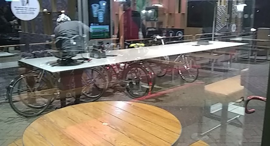 steve_abraham74's tweet photo. #Audax #EasterArrow teams converge after midnight at MC Donald's, #Scunthorpe #NothingElseOpen https://t.co/rt1GcITMCx