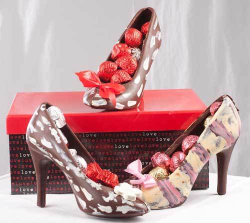 exploregh's tweet image. RT @KojoHayford: RT @thecocoapost: How a Craft Chocolatier in #Ghana is Breaking the Glass Ceiling with Creativity.
#cocoapost cocoapost.home.blog/2019/04/19/how…