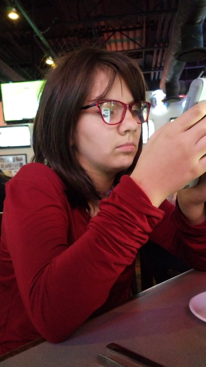 StephenDreger's tweet photo. #pluckers https://t.co/BhIyHBPUEt