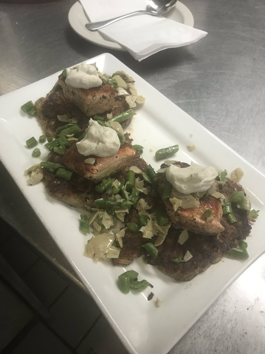 PubFinleys's tweet photo. Anybody else thinking about latkes today? https://t.co/CsomXqNfAa