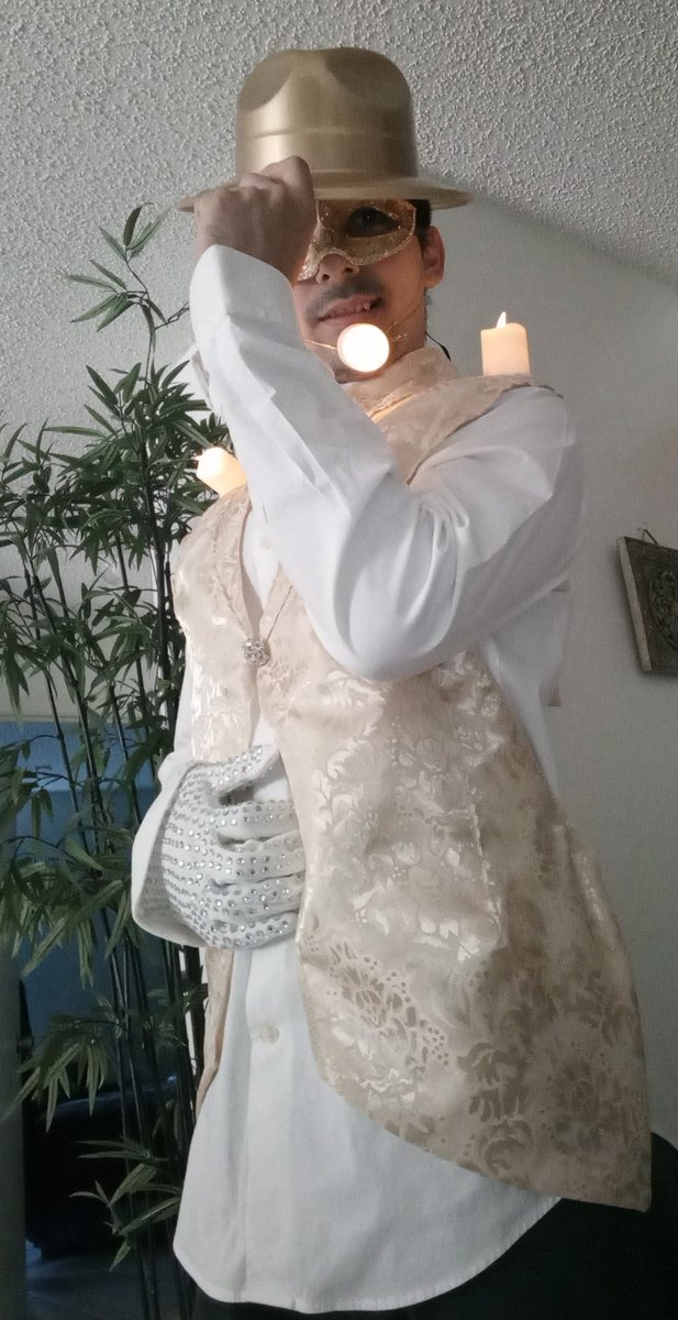 huno1990's tweet photo. Lumière new version https://t.co/P4rBhgQY2C
