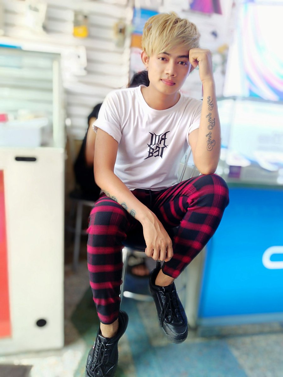HtanShine's tweet photo. Morning 
Xခ်င္​တာ https://t.co/C8qm6ileif