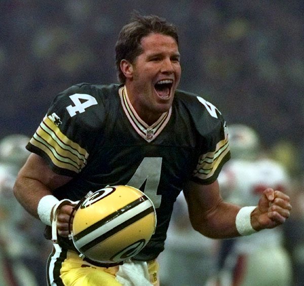 aubarndoc's tweet photo. My dad taught me the rules of football during the Packers’ Super Bowl win in 1996. I’ve been a football and Packers fan ever since. Brett Fabre is a huge reason for that. #Packers #GoPackGo https://t.co/9CaHgydIZj