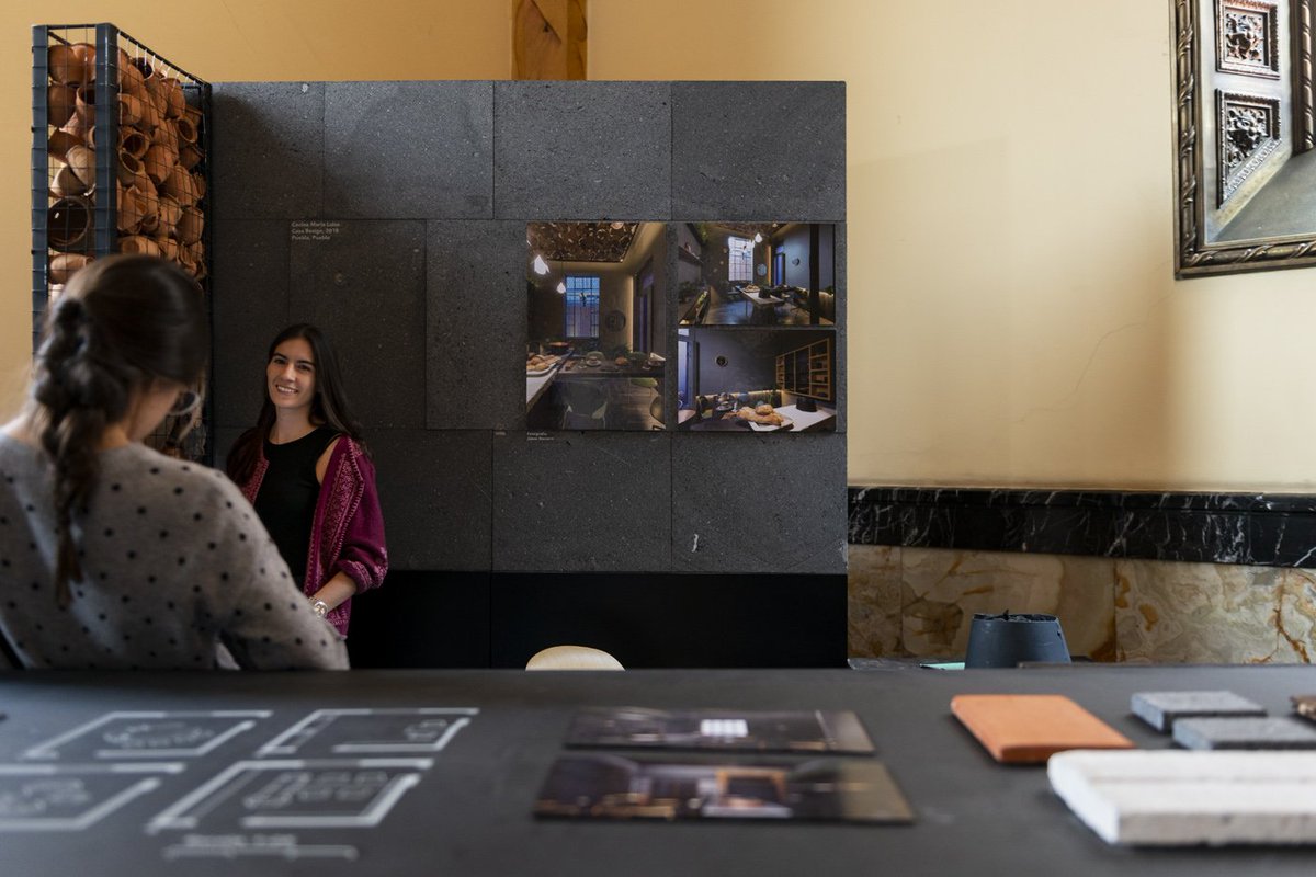 abierto_cdmx's tweet photo. Durante el #AMDLocalidad se contó por primera vez con un pabellón dedicado a la #Arquitectura e #Interiorismo. La planta baja del icónico Palacio Postal fue la sede de este espacio donde también se presentaron proyectos de investigación. https://t.co/P3l7nTsd47