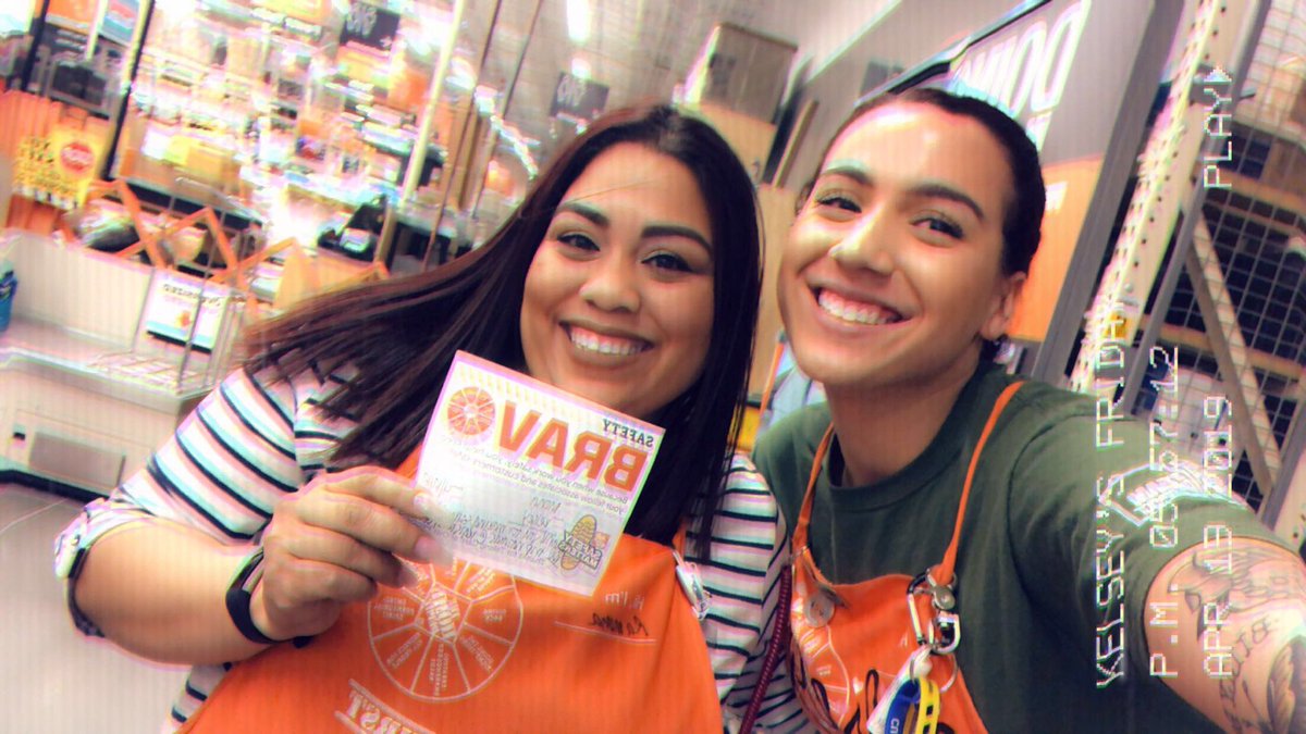 kgabrielle312's tweet image. SAFETY SAFETY SAFETY! 🍊 thank you guys for being great role models and showing everyone how you work safe! I appreciate you. Woo woo! @PerrisHD6875 @georgegoss12159 @william52299328 @RamonaC56436620 #formup #teamup #gearup 🧡