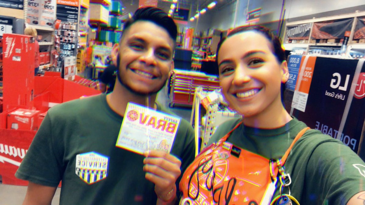 kgabrielle312's tweet image. SAFETY SAFETY SAFETY! 🍊 thank you guys for being great role models and showing everyone how you work safe! I appreciate you. Woo woo! @PerrisHD6875 @georgegoss12159 @william52299328 @RamonaC56436620 #formup #teamup #gearup 🧡