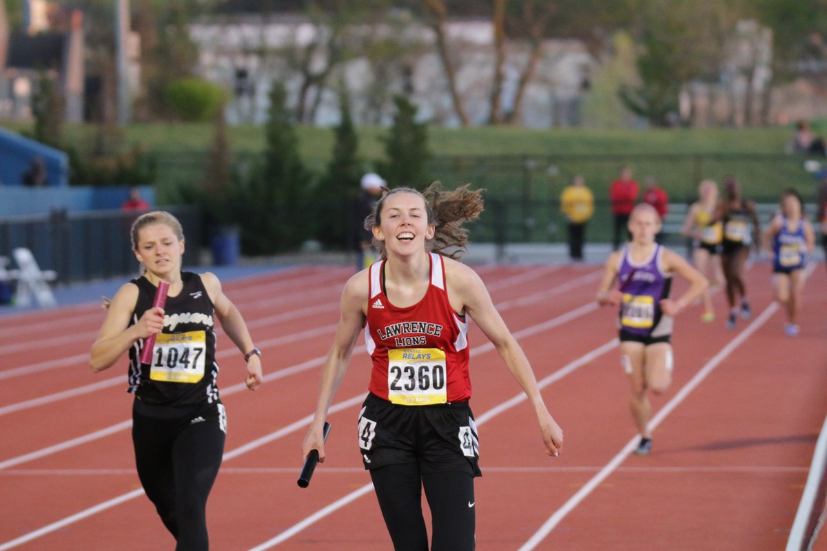 LJWpreps's tweet photo. Photo finish 📸 – LHS’s 4x400-meter relay team of Ozi Ajekwu, Hannah Stewart, Asjah Harris and Evann Seratte are in the finals with a time of 4:06.37.

Seratte passed two runners in the final leg to win the race. https://t.co/E5SUXH2FAY