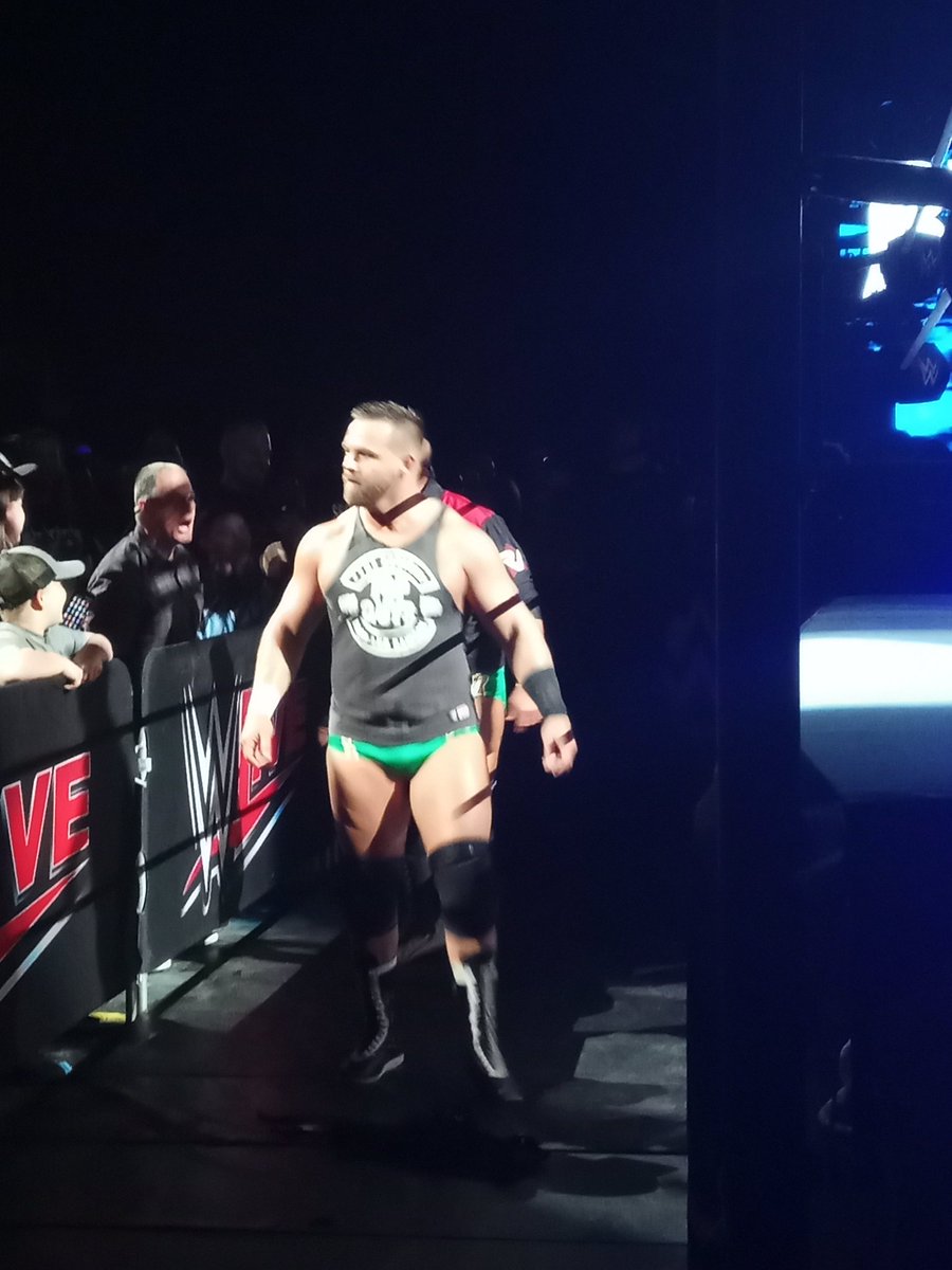 deniselita's tweet photo. Revival #wwestl https://t.co/xYa1zHDEJk