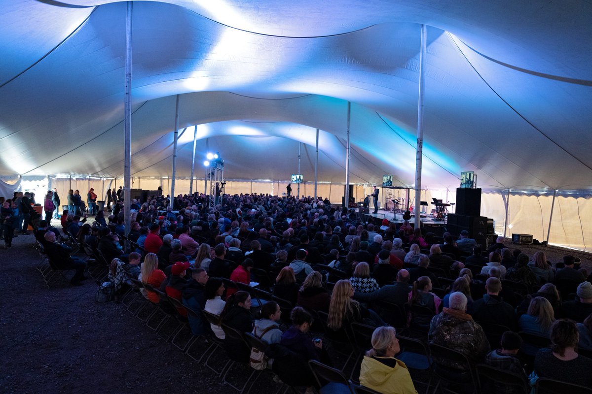 therockfenton's tweet image. It was a great night under the tent..hope to see you this Saturday or Sunday. #Easter #UnderTheTent