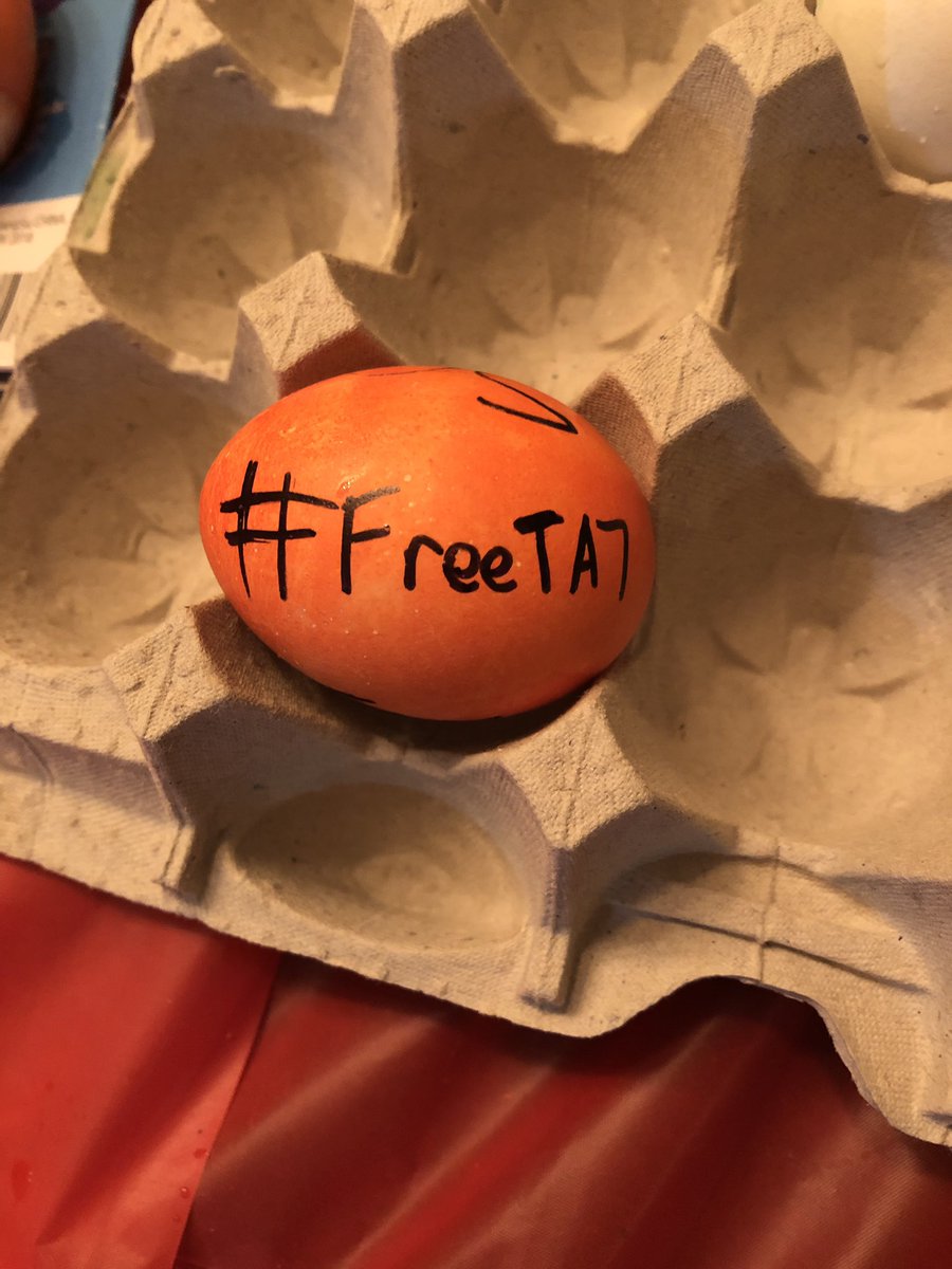 dabear04's tweet photo. #FREETA7 with @whitesox https://t.co/VtzvZk19OW