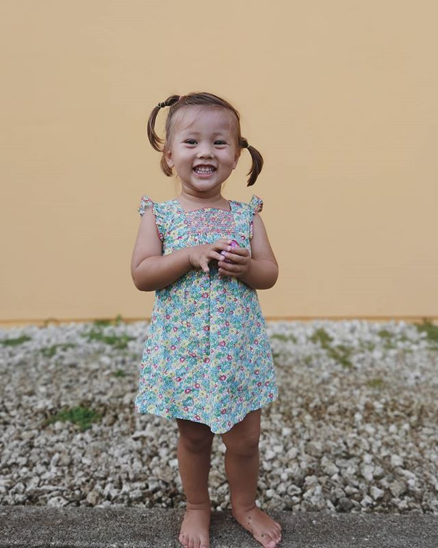 Olive's first big easter egg hunt at the Australian High Commission with all the other high comm families... Whilst Elsie was devastated to only find a few big ones, Olive was ridiculously excited to find one tiny chocolate egg lurking in the bushes. She… bit.ly/2GsbNSO