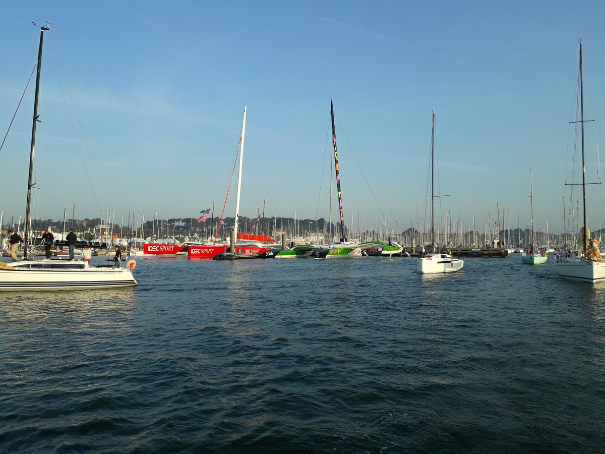 TIMATELO's tweet photo. 2eme journée, départ matinal. Hier, on finit 8eme sur 17 bateaux en catégorie Osiris3. #Open-Atheis  #SpiOF https://t.co/jHxVKk2tuE