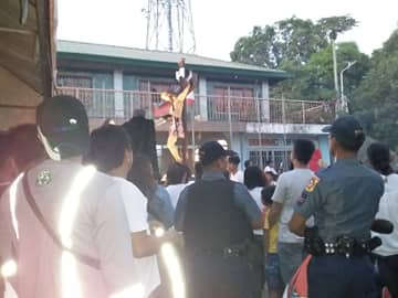 ParacaleMps02's tweet photo. Black Saturday Procession https://t.co/RHu29ufUu0