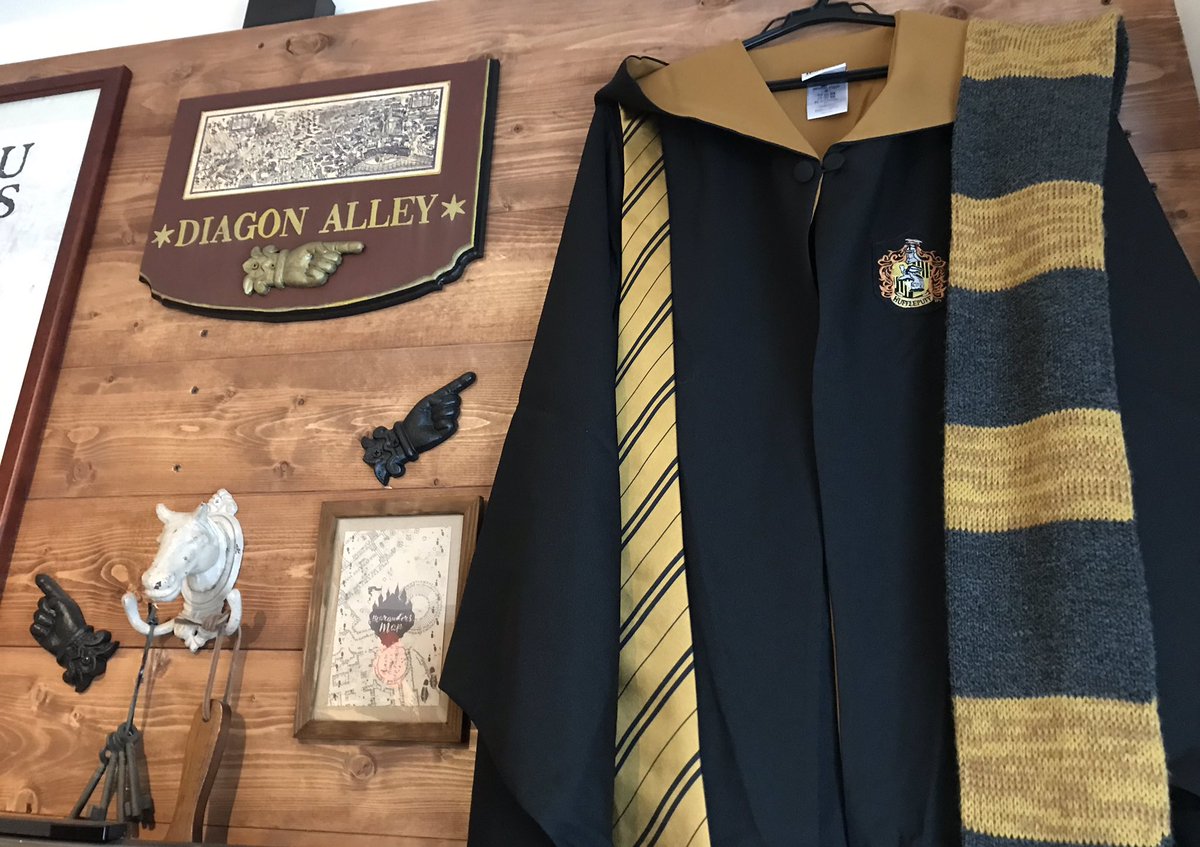 Harry Potter ハリーポッター ダイアゴン横丁 看板 Harry Potter ハリーポッター ダイアゴン横丁 看板 - メルカリ