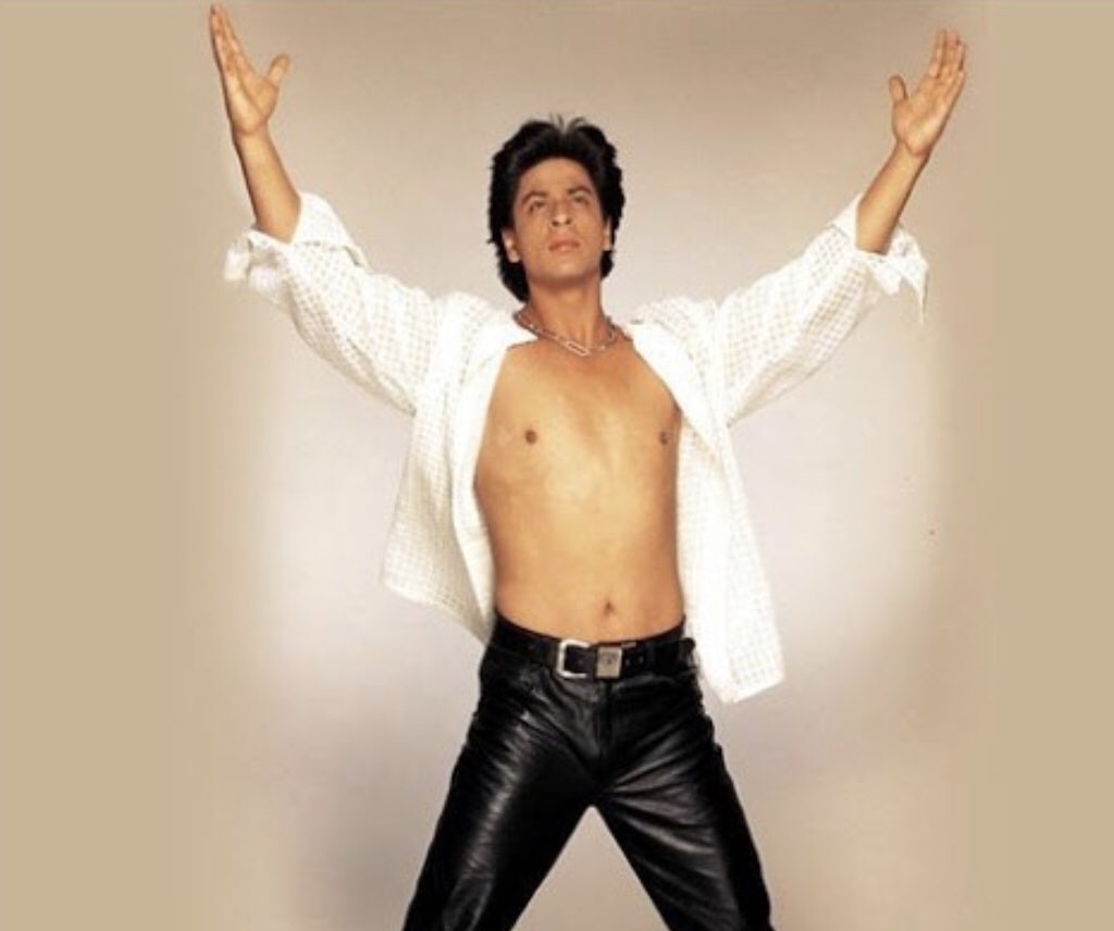 visa is chilling tf out on Twitter: "Shah Rukh Khan shirtless in 90s/00s vs Shah  Rukh Khan shirtless in 2010s… "