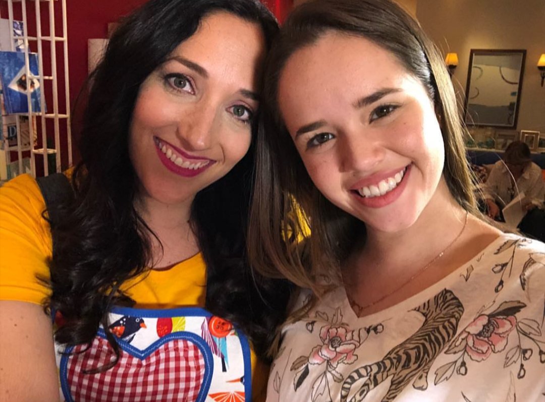 OrneHoyer's tweet photo. #Tina @SaryMeza y #Caridad @JackieCastCoop
La mejor y nas divertida cuidadora de los #Barquin
Se te va a extrañar #Caridad @jackiecastcoop
Tus comidas y tu cocina https://t.co/OC6TGvRkPA