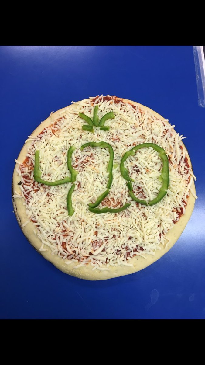 innstyle11's tweet photo. We are selling $4.20 medium cheese pizzas all day Saturday #420day #420pizza #getinnhere #teamstaggerhomepizza https://t.co/u3JeVZ0CZO