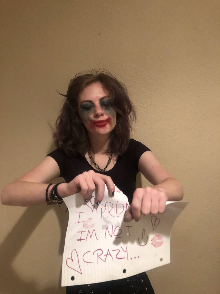 Megan666marie's tweet photo. #crazyexmakeup @InnaPittza @JakePittsBVB @AeloniaOfficial @YounkOfficial 🖤 heres my version of the crazy ex. https://t.co/iaGATDFQBe