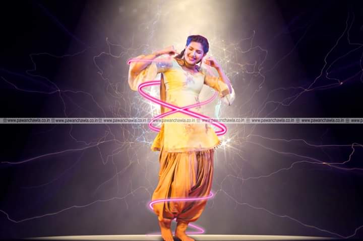 Sapna_Ch0udhary's tweet photo. I dance because I love dancing ..
#sapnachoudhary #dance #events #haryana #jaat #chetak #aakhiyakayokajal #pawanchawla #eventmanager #artist #haryana_vale #sapna #choudhary #music #shows #indian #desi #queen #desiqueen Pawan Chawla 

https://t.co/Q79dFKmF8R https://t.co/j4NNLz8Y5e