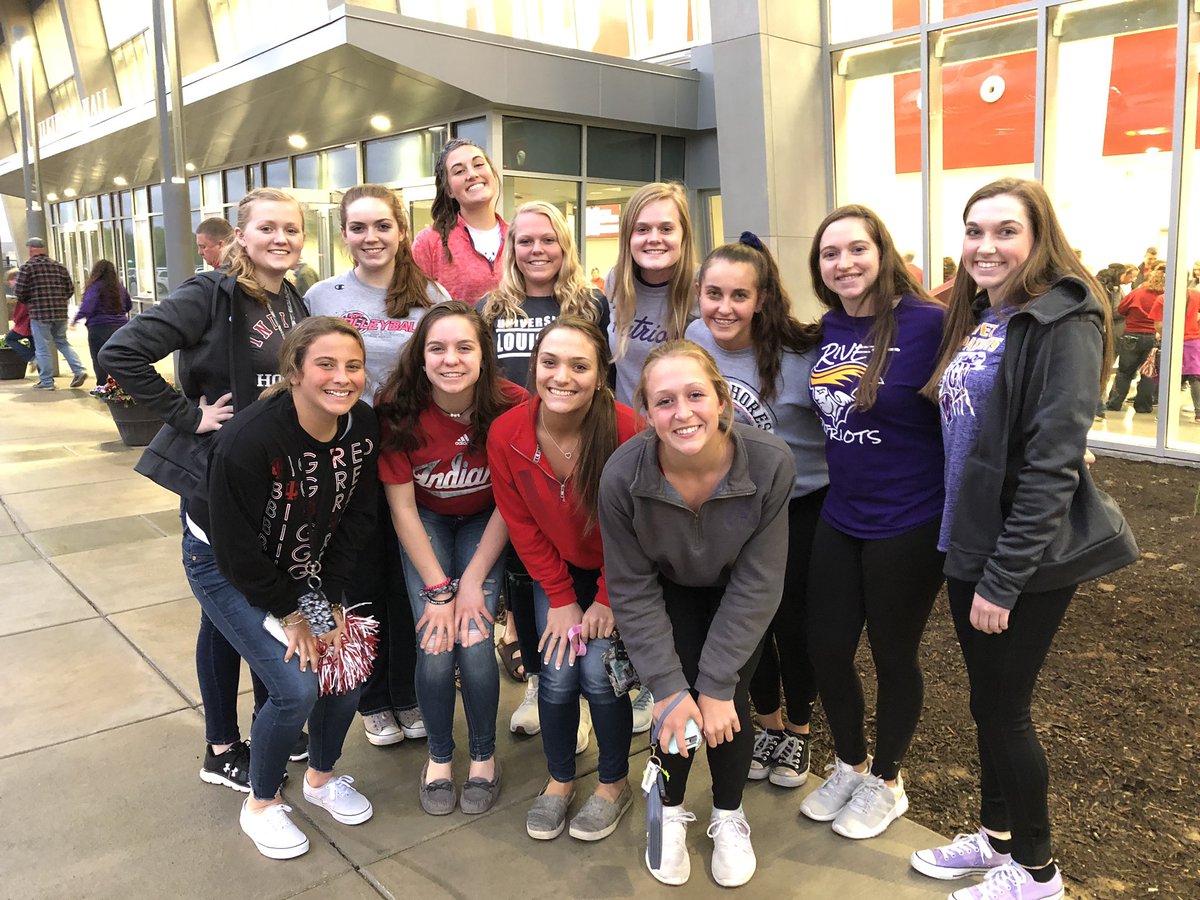 vbcoachb's tweet photo. Team bonding 2019 - Vincennes Rivet Volleyball @IndianaVB   Great Job Hoosiers! #RLPV #Progress https://t.co/hAcuQo96Je