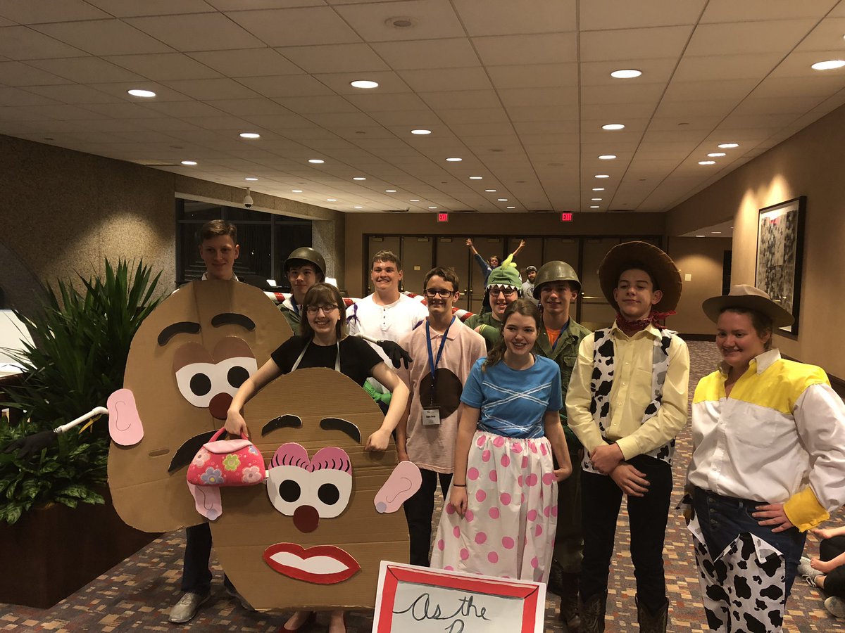 FRCCyouth's tweet photo. @hoaltc As The 🥓 Turns was ham-larious and spud-tacular!  #closingceremonyworthy https://t.co/RBOCe5SItH