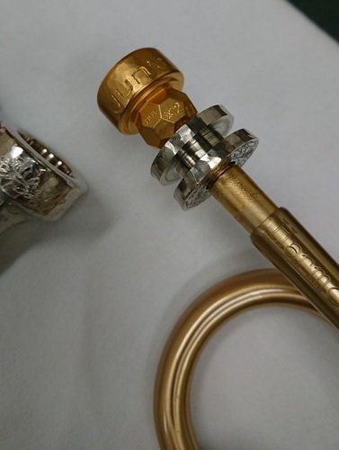 準備万端‼️ Jun'sマウスピース製作者、池邉純さんがご来店🎺 マウス