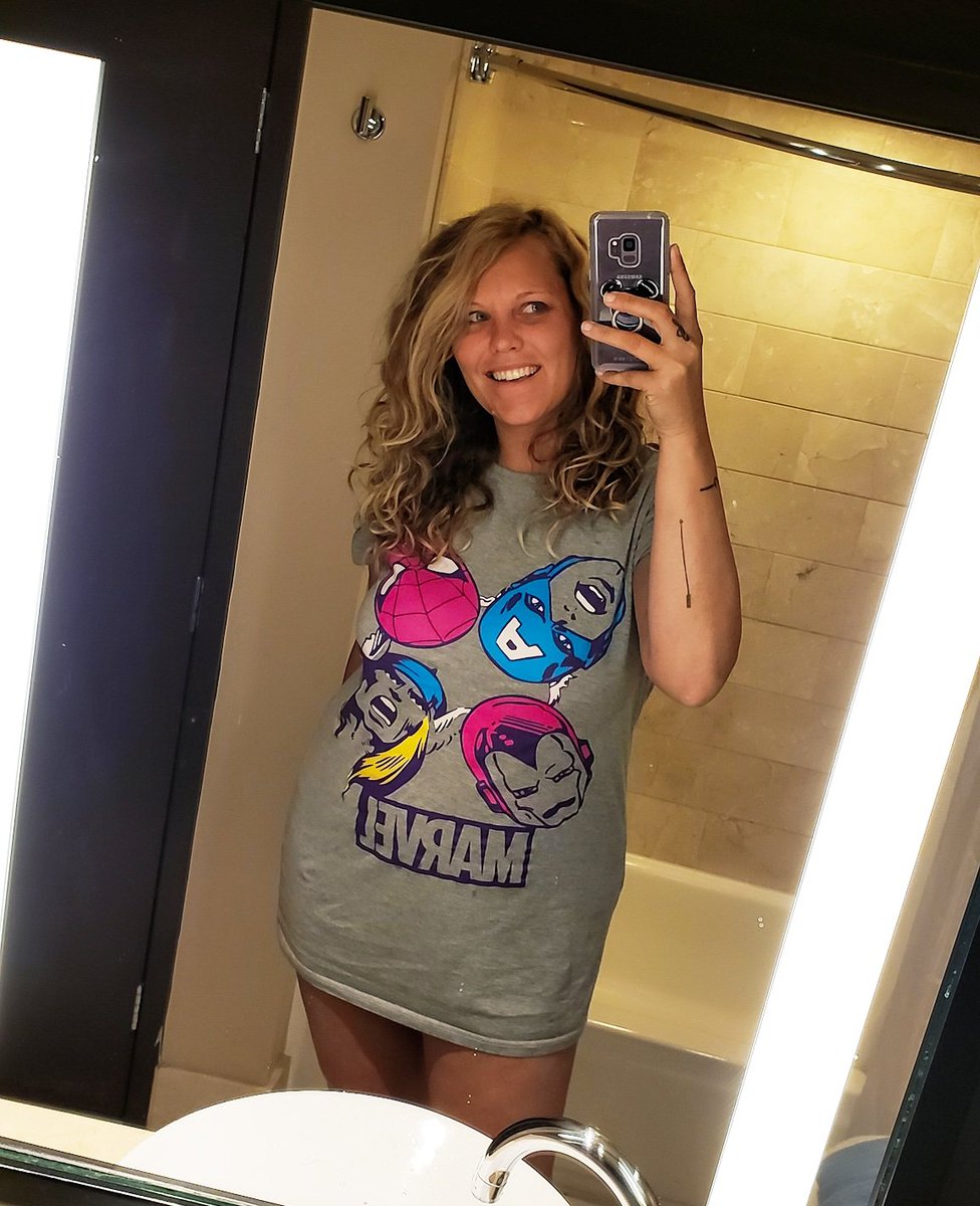 thelizzietea's tweet photo. Day 19: Bathroom Selfie!!
#30DaysofCaptainAmerica
#CountdowntoEndGame
Nightshirt rescued from @goodwillcfl https://t.co/v14CZagGlb