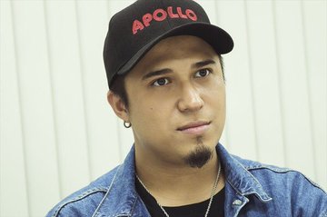 ジャイアンの声優はハーフのイケメンで実は歌が上手だった ママのおうち時間