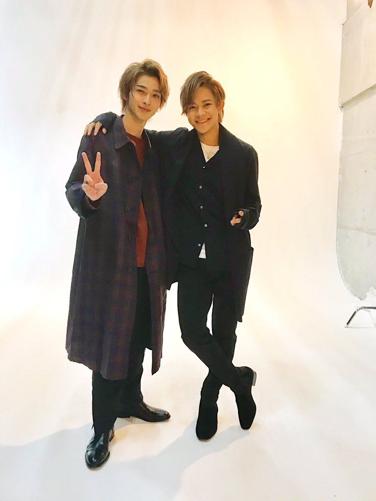 therampagefext's tweet photo. 岩谷翔吾です！

今日からさいたまスーパーアリーナ4DAYSです🔥
身を削る想いで気合い入れて踊ります🔥

そして、6月号の「月刊EXILE」に#チア男子の取材で横浜流星と対談させて頂きました！

流星とは高校の同級生で仲良くて
取材中も最高に楽しかったです^ ^

是非✌️

#横浜流星
#岩谷翔吾 https://t.co/81BLfH23sF