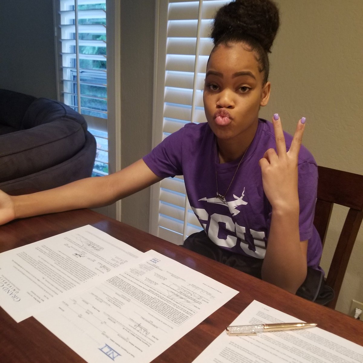 Pamelahfitnper's tweet photo. She is signed and ready for GCU...Division 1 Basketball here we come! #LopesUp #teamholland #theprogramsportstraining #letgobabygirl https://t.co/cy3lYcrgNU