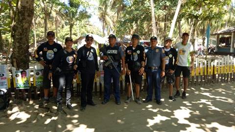 ParacaleMps02's tweet photo. Sabado de Gloria
Police Visibility together with Kabayan Action Group-Paracale https://t.co/8X1oK47DGb