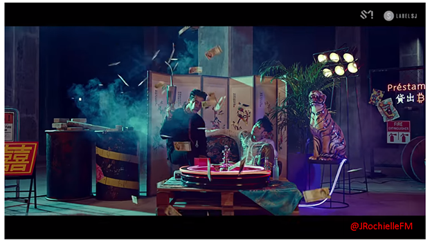 JRochielleFM's tweet photo. Look how cool Donghae and Eunhyuk here! Playing with money. 
#SuperJuniorDnE #땡겨 #Danger #DnE_땡겨 #DnE_Danger #슈퍼주니어 
@SJofficial 

WEatch the mv here: https://t.co/PE2FuhS8HK https://t.co/w83wfwUBiH